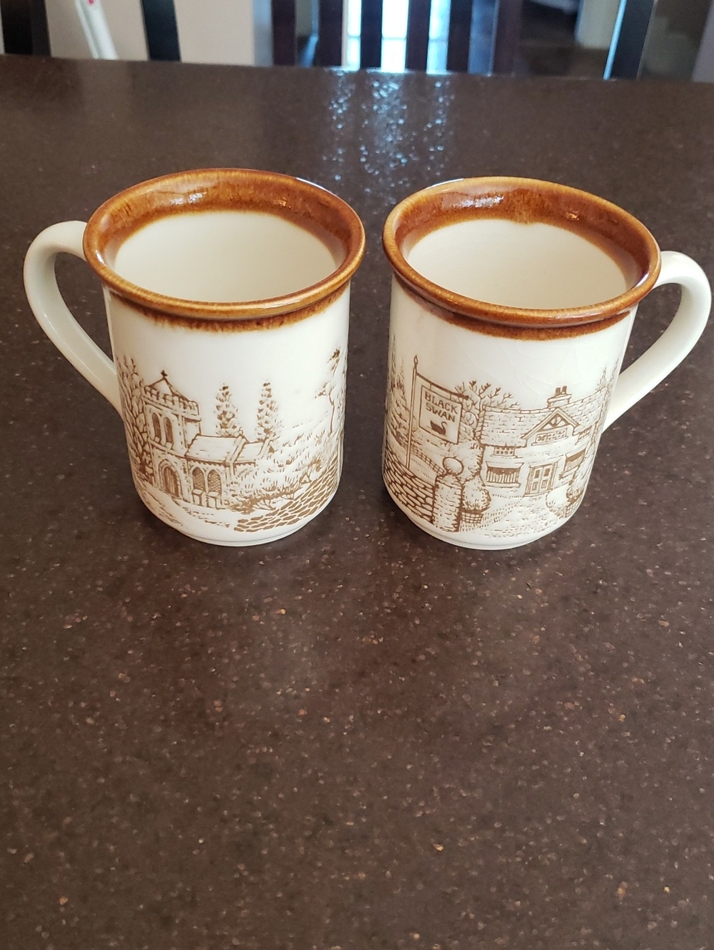 2 x BILTONS ENGLAND Cup/Mug/Cottage/Church decor Height ~10cm